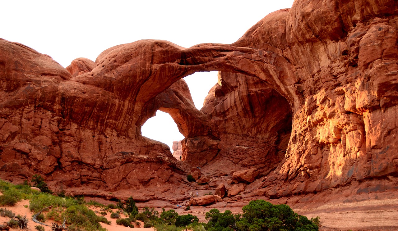 arches, double arch, red rock-1565354.jpg