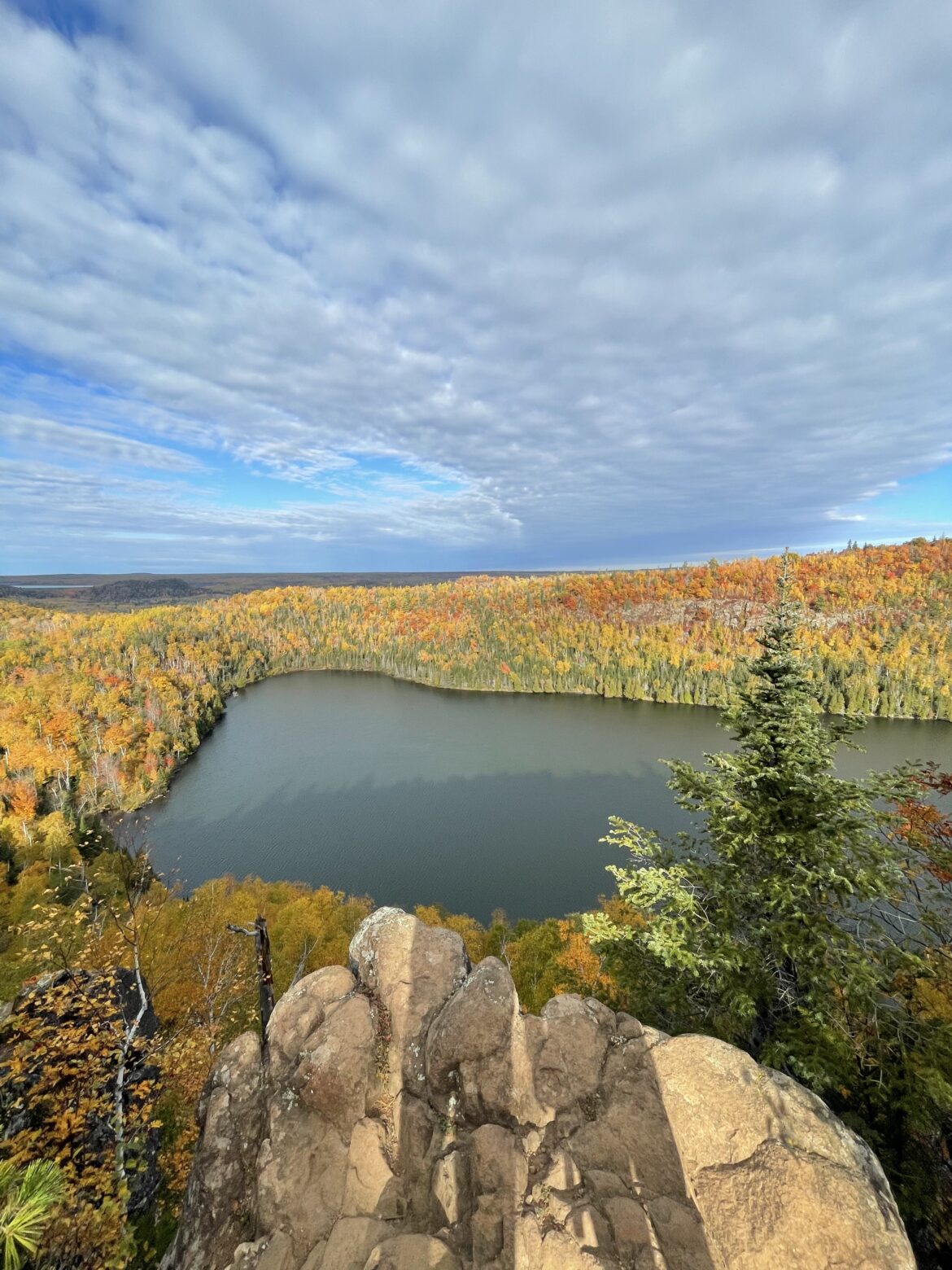 2-Day Minnesota North Shore Fall Hiking Itinerary: Explore Stunning Trails and Colors