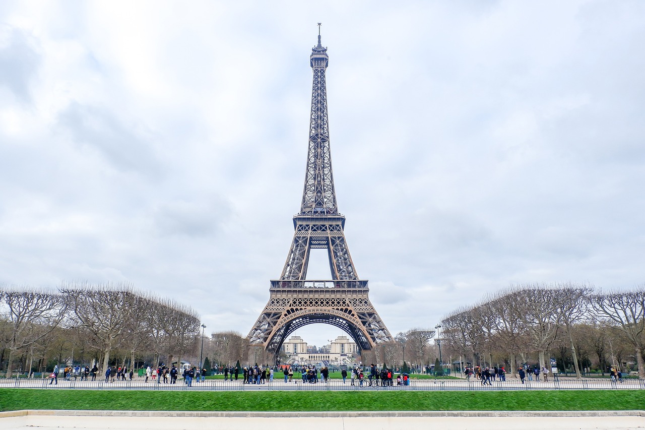 the eiffel tower, paris, france-4104637.jpg