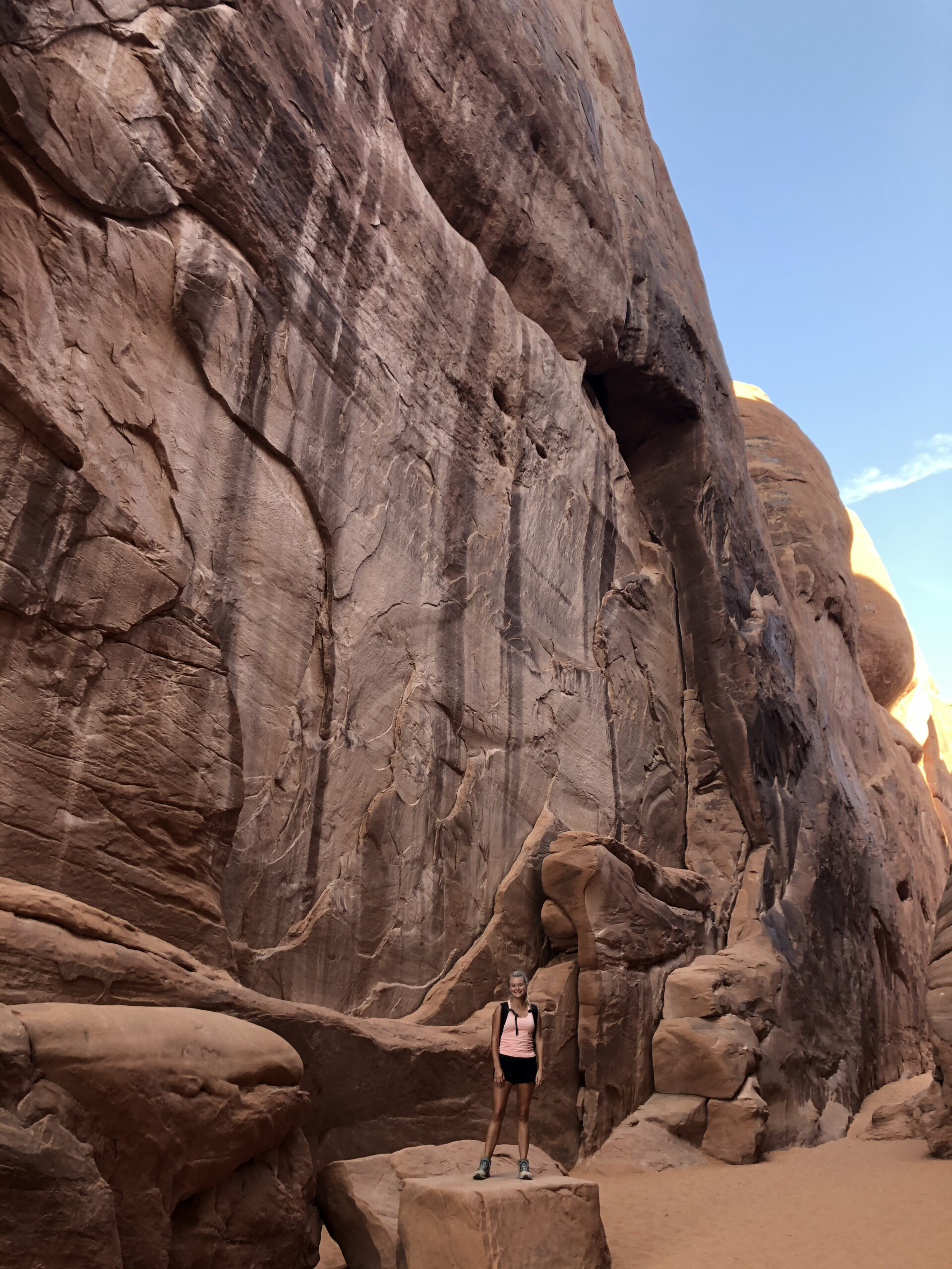 Best hikes in Arches National Park - Sand Dune Arch 