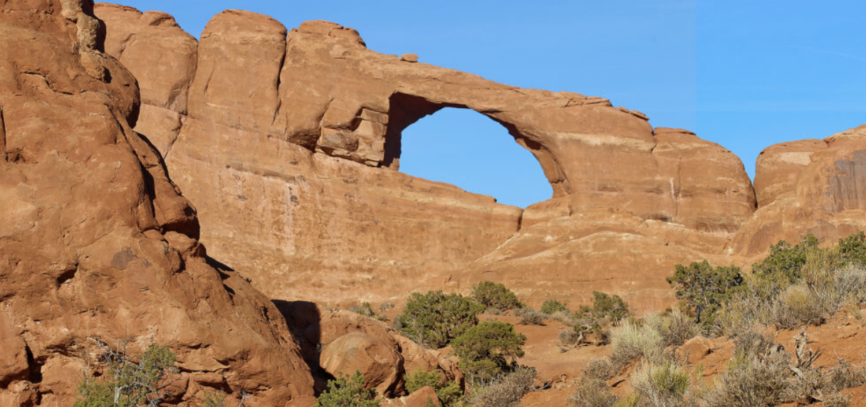 Best hikes in Arches National Park - Skyline Arch 